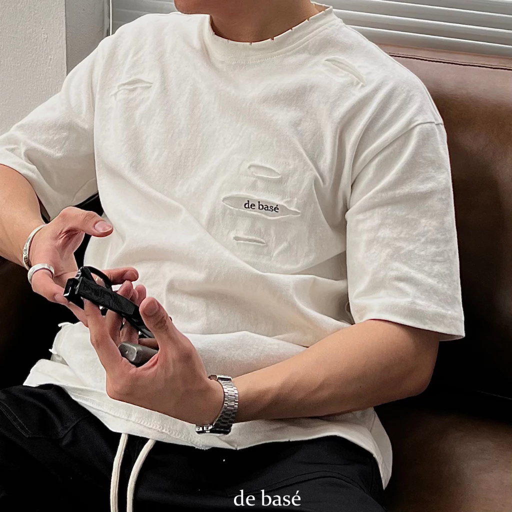 Áp phông Rách - CRACKED Tee